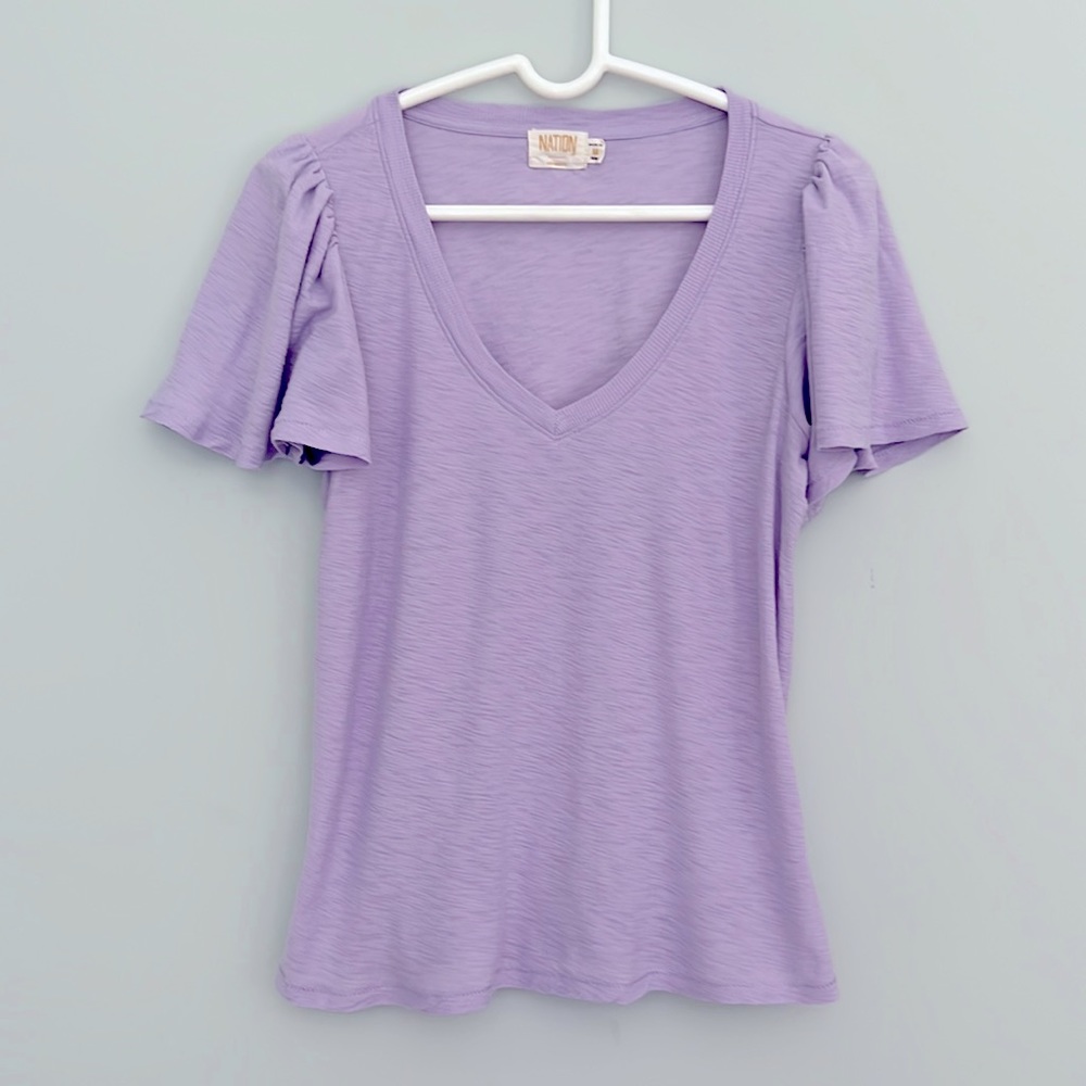 NATION LTD Darcy Flutter Skeeve Slub Knit V-Neck Tee in Provence Lavender Sz M